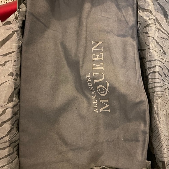 Alexander McQueen Sneakers - Picture 4 of 5